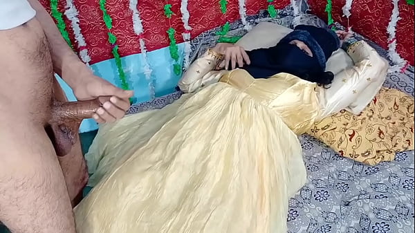 Gadis India Berbusana Kuning Dikentot Keras Kontol Besar Di Video Porno Lokal