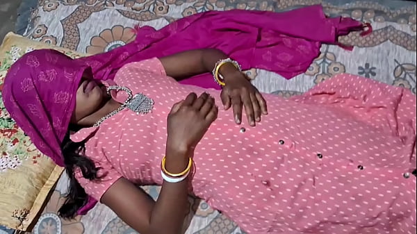 Video Anal Panas Dengan Bibi Seksi Di Desa, Pakai Gaun Pink Ketat