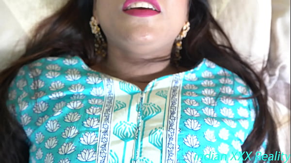 Gila! Panasnya Cewek India Di Momen Spesial Valentine