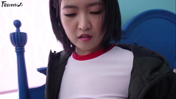 Korea – Peran Pacar Montok Dengan Stoking Hitam Yang Menggoda