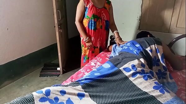 पत्नी के ऑफिस जाते ही पति ने नौकरानी को जमकर चोदा!