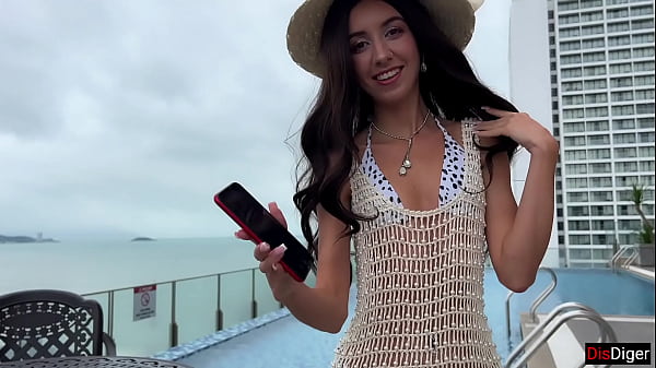 Blanca Dari Spanyol Yang Seksi Ingin Mencoba Kontol Putih Rusia Saat Liburan