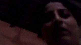 Tante Punjabi Menggoda Dalam Video Selfie Panas