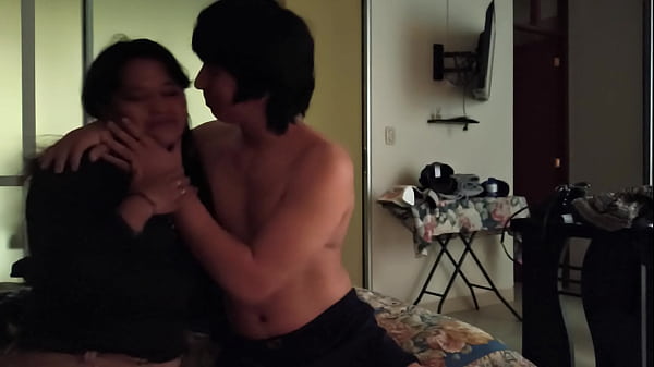 Menggila Sepanjang Hari Dengan Ibu Mertua
