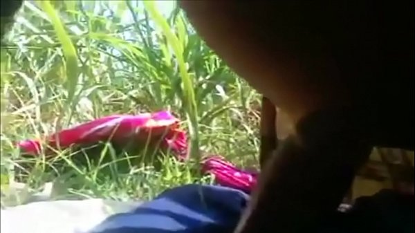Gadis Desa Digencet Ganas Di Tengah Hutan