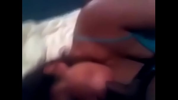 Desi Ngentot Mulut: Dia Pengen Dikencingin