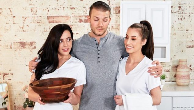 Pijat Nuru – Whitney Wright Dan Spencer Bradley, Empat Tangan Lebih Menggoda Dari Dua