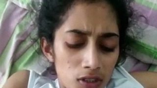 Video Sri Lanka, Cewek Mungil Montok Digenjot Dalam-dalam