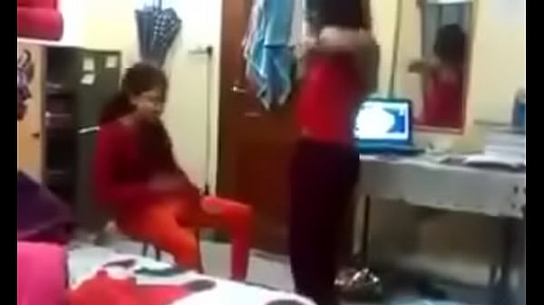 Lucah Lucu Di Hostel, Bahasa Hindi Bikin Makin Panas