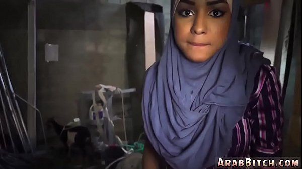 Cewek Arab Abg Sama Ibu-ibu Muslim, Titik Jatuh Pantat, 23 Km Di Luar Kota.