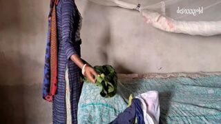 Bhabhi Digebret Devar, Pancut Di Memeknya Pas Desi Sex