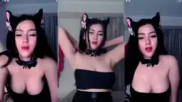Rosalinda Manis Seksi Bikin Ngilu.