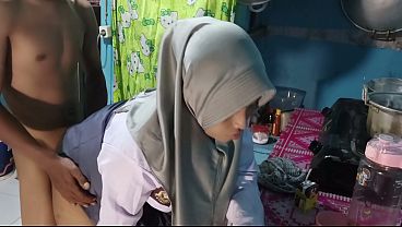 Mainin Adik Ipar Sampe Crot