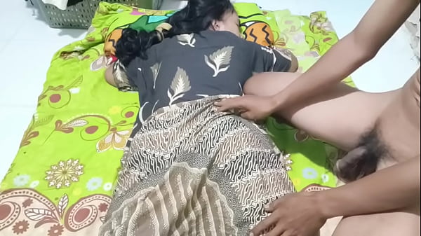 Ngentot Bu Ratna, Istri Seksi Yang Lagi Haus Sentuhan