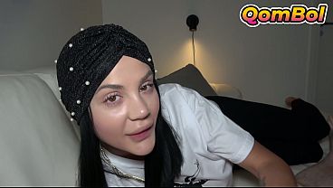 Ngenotin Elnaz, Si Hijab Turki, Sange Banget Pas Digaruk