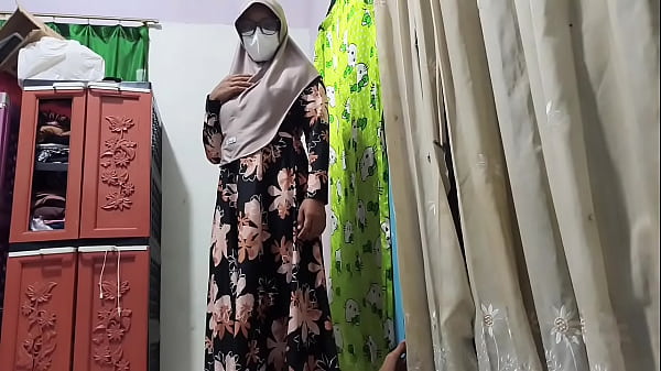 Bu Guru Grebek Murid Lagi Coli, Langsung Diajak Ngewe
