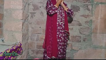 Abis Nge-godain Di Dapur, Abang Ipar Desi India Langsung Ngewein Kakak Ipar Sampe Meringis Keenakan