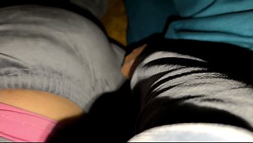 Ngentot Istri Orang Sambil Suami Di Luar, Memek Basah Tembem Arab Siap Digojlok Hot