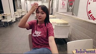 Bokep Indo Paling Anyar – Nih Cewek Mahasiswi Lagi Sibuk Selingkuh Sambil Janjian Makan Siang, Langsung Dikocok Dalem Memek.