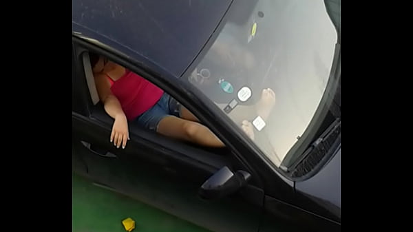 Gadis Arab Seksi Ngacengin Di Tempat Umum, Bikin Malu Sendiri