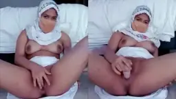 Mukenah Dipake Buat Colmek, Dildo Basah Becekin Memek – Bokep Hot Maela Maelaelakitty23.