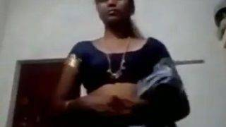 Ngentot Saree Tamil Maami, Crot Di Lantai.