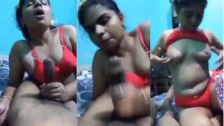 Video Mesum Cewek Desi Pamer Tetek Sambil Ngewe Mulut