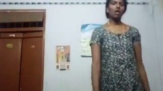 Video Tante Tamil Buka Baju, Bikin Panas