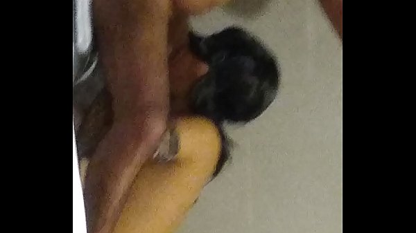Neha Hisap Kontol Kakak Tiri Sambil Mandi, Suara Desahan Basah Bikin Makin Nafsu
