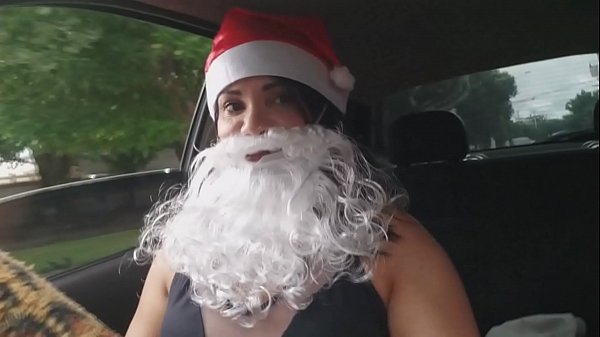 Bianca Mau Kasih Hadiah Ke Santa, Malah Jatuh Ke Kontol Natal Yang Besar Dan Basah.