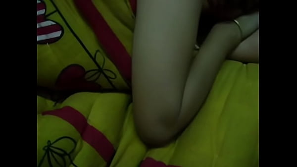 Desi Bhabhi Lagi Main-main Sama Tetangga, Sambil Bergoyang Panas Di Kamar.