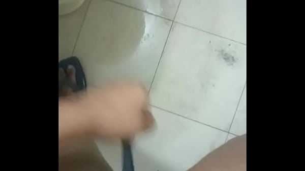 Kamar Mandi Penuh Aksi Jari-jari Nakal Sama Cewek Desi Yang Bikin Makin Panas.