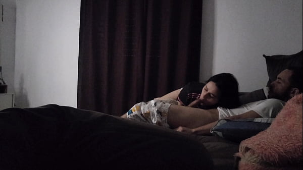 Tia Passo Siapin Rencana Biar Bisa Rebahan Di Sofa Bareng Ponakan, Badan Saling Nempel Panas-panas.