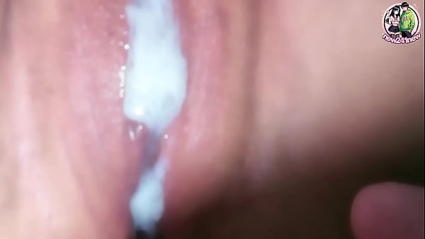 สาวไทยโดนเย็ดหีแตกในตอนผัวออกบ้าน Creampie แบบจุกๆ