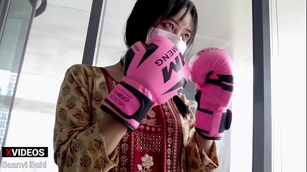 Desi Cewek Petarung Ufc Pukul Kayak Pro, Bikin Gregetan.