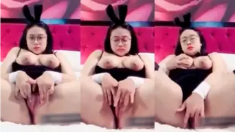 Cewek Kacamata Toket Besar Kesepian Ngentot Sendiri Part3