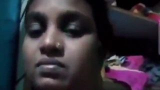 Selfie Bugil Tetangga Kampung, Montok Banget Minta Digarap.