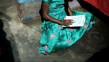 Desi Bhabhi Baca Buku, Guru Ngentot Dia