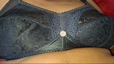 Ibu-ibu Asia Seksi Bikin Ngiler, Siapa Yang Bisa Nolak Godaan Nafsu Sama Dia?