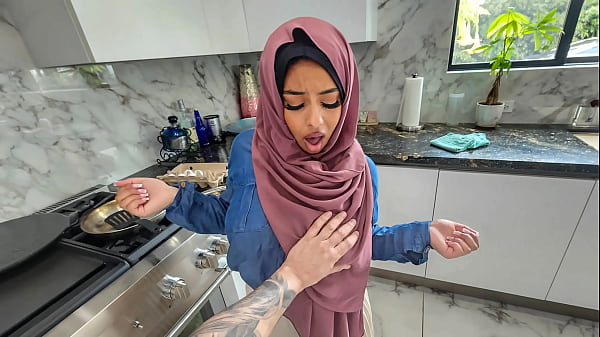 Istri Hijab Panas Ingin Selamatkan Pernikahan Dengan Belajar Ngeblow Dan Bicara Nakal – Hijab Bergairah