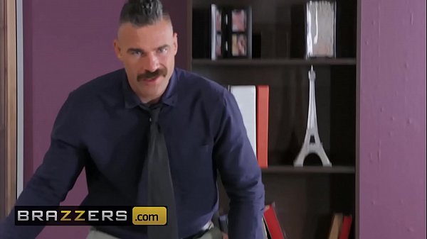 Gede-gede Di Kantor – Monique Alexander & Charles Dera – Bos Dikendalikan Dari Jauh – Brazzers