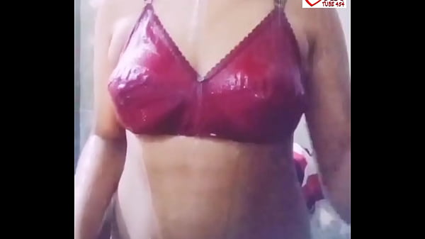 Tonton Video Cewek Desi Asli Lagi Buka Shawar Sambil Jari-jari Mainin Memek